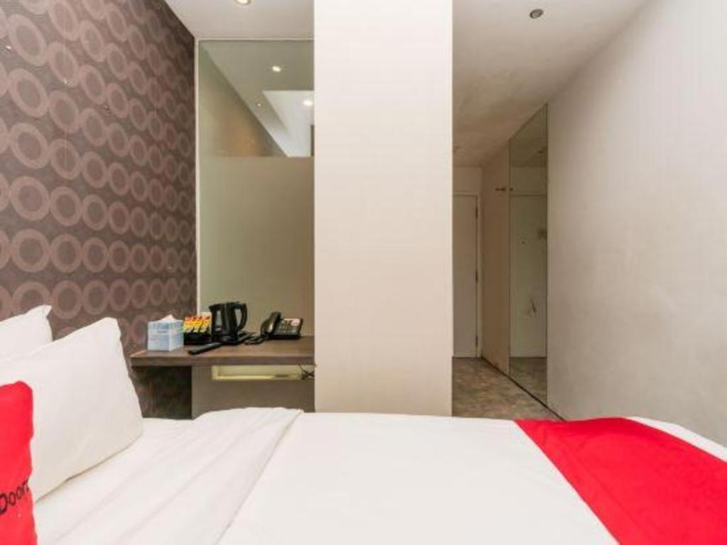 Reddoorz Hotel Plus @ Little India Singapore Exterior photo